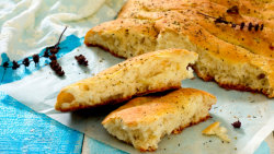 Focaccia (Italský chléb Focaccia)