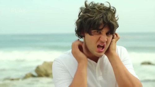 One Direction - 'What Makes You Beautiful' PARODY