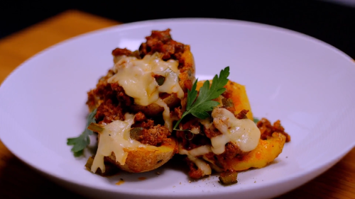 Plněné brambory mletým masem