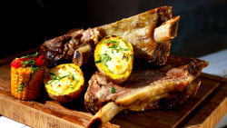 Pečený hovězí Prime Rib