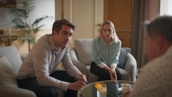 Davidova biologická maminka je naživu – Kamarádi (84)