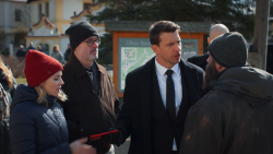 Bitka bodyguardů a bezďáků – Kamarádi (70)