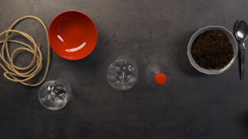 Zavlažovací květináče