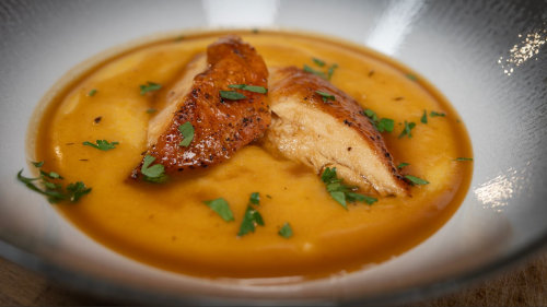 Krémová polenta s pečeným kuřetem (Cibule Bistro, díl 8)