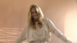 TOP STAR magazín 2018 (18) - Renáta Langmannová - sexy focení