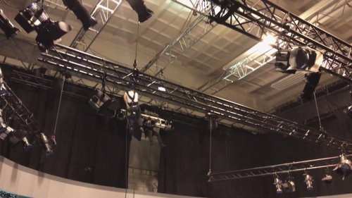 S pravdou ven (2) - Jak se staví studio