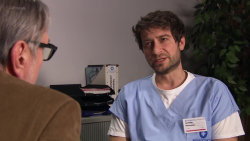 Sestřičky: Lukáš zmizel z práce
