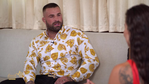 Denisa za kormidlem s Karlosem Vémolou