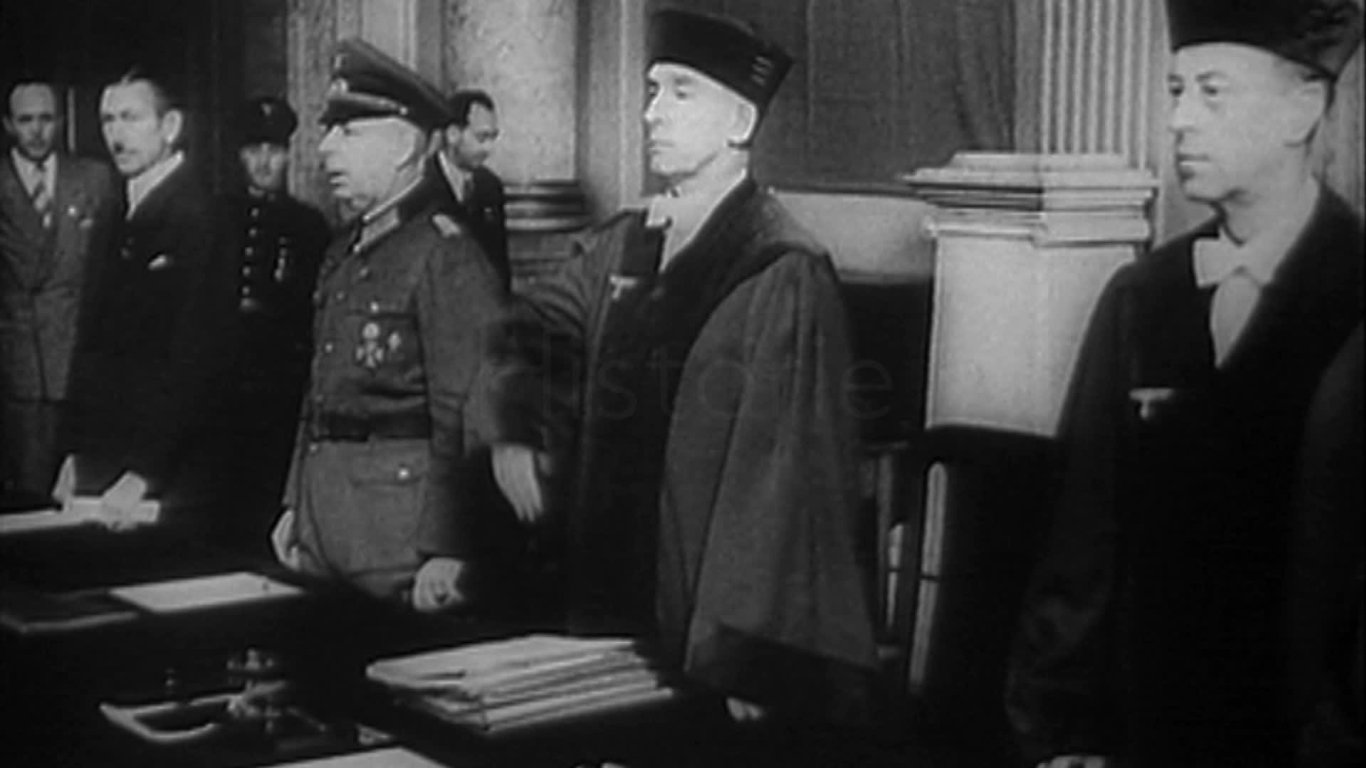 Berlín 1945 (1/3) (1) - upoutávka