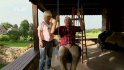 Houpačka z pneumatiky