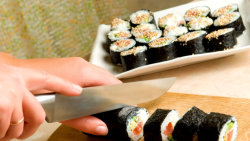 Maki-sushi s tuňákem (Japonská rolka s tuňákem)