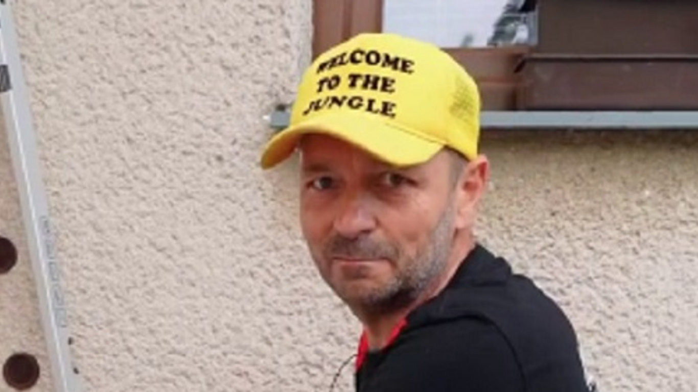 Designový vodovod na domě, jak kotvit fasádní polystyren
