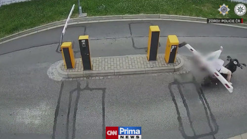 Záběry nehod motorkářů