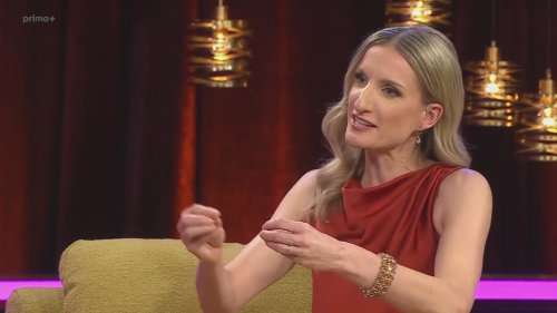 U Adely - Režisér Karel Janák o oblékání mužů ženami