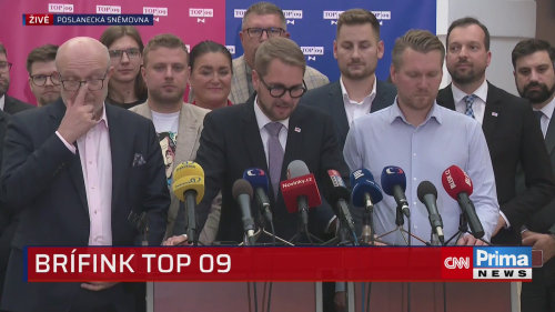 Mimořádný brífink TOP 09 k odchodu některých členů k lidovcům