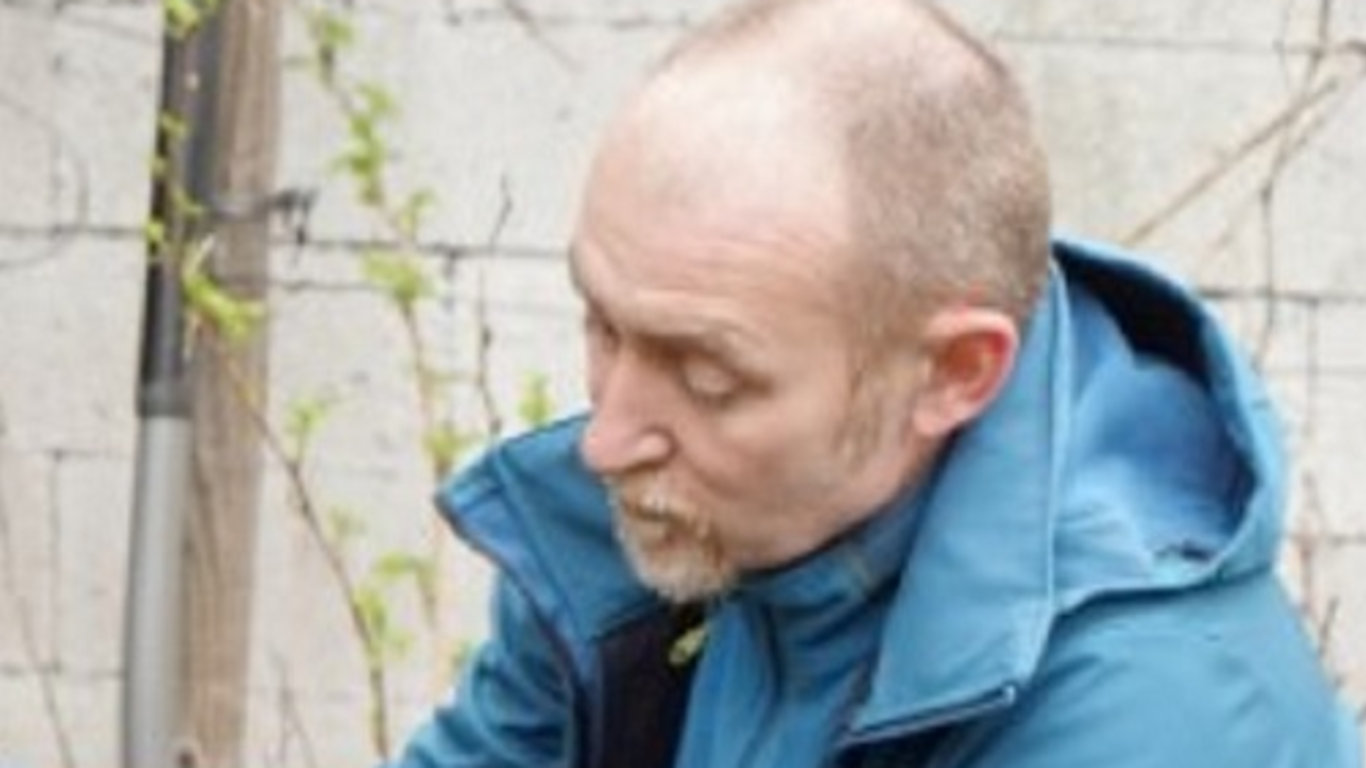 Druhy cuket a dýní, údržba bazénů, výcvik psa pozitivně, užiteční čmeláci, sázení borůvek