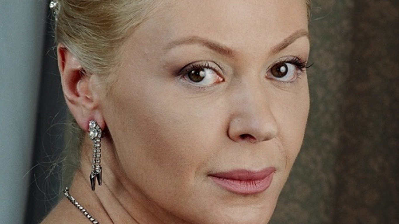 Anastázie (44)