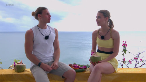 AYTO (S1E6) Tomáš Kšenzuliak a Laura na společném rande krmili opičky