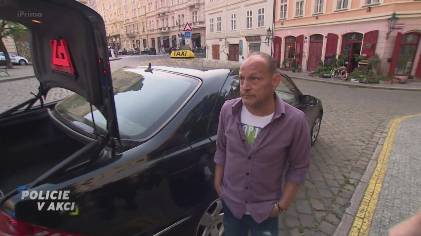Přeložený taxík / Hádka v kontejneru / Kompletní proměna