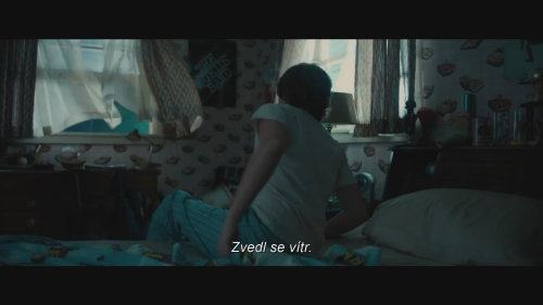 Český trailer filmu Konec Oak Street