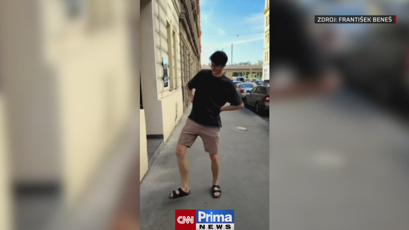 Prima Program Jak mohl vypadat Grolichův virální taneček? - CNN Prima NEWS