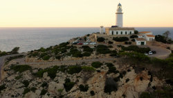 Putování podél moří