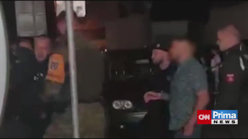Agresivní muži na slovenském vinobraní napadli 14letého chlapce a jeho sestru