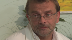 Velmi křehké vztahy