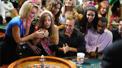 Slunečno, místy vraždy