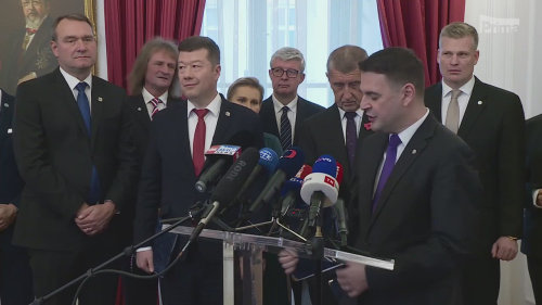 HLAVNÍ ZPRÁVY - 3.11. v 18:55