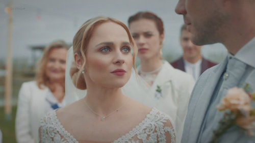 Nejkrásnější scény ze svatby z Kamarádů