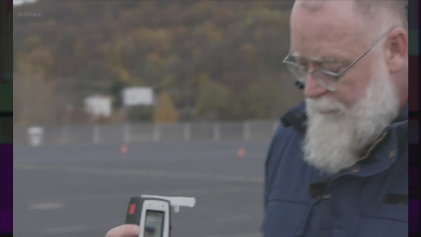 Expert na auta Pepa Vrtal v 7 pádech Honzy Dědka (2026)