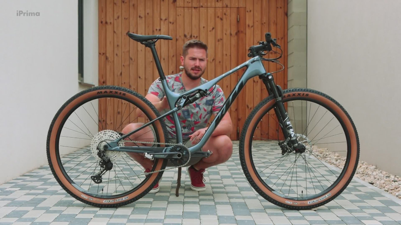 Test finančně dostupného kola, vyjížďka kolem rakouského jezera Achensee