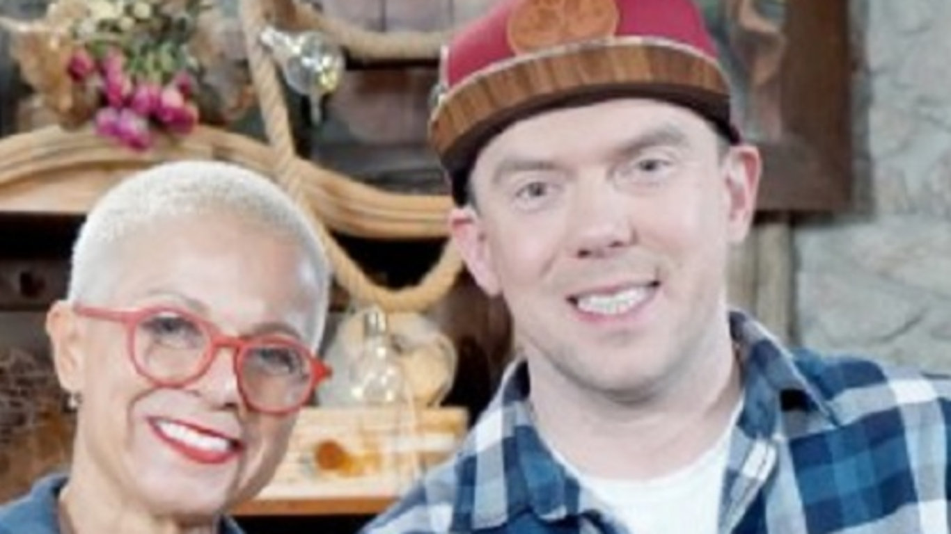 Romantické květníky, mrkev v nálevu, domácí špekáčky, držák na utěrky, zrychlení utopenci
