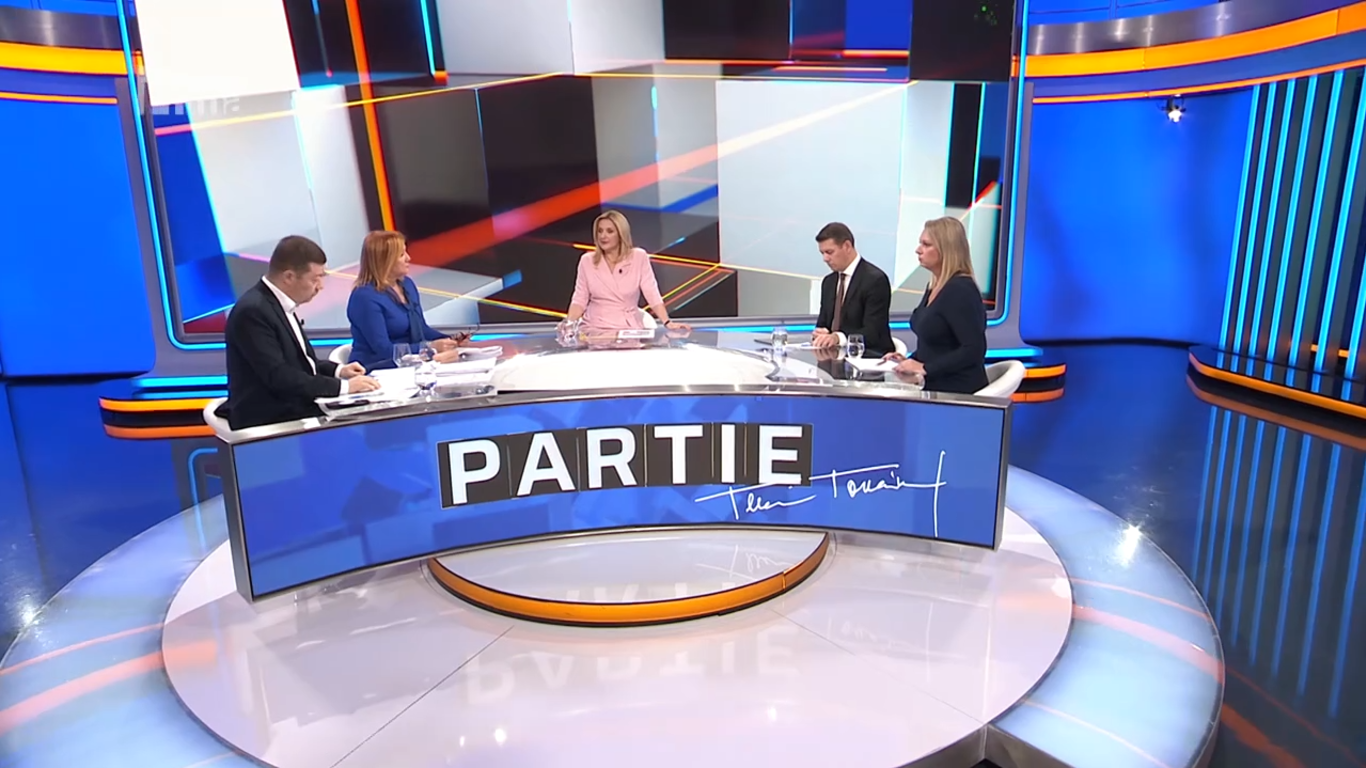 Partie s Alenou Schillerovou, Tomiem Okamurou, Janem Skopečkem i Pavlou Pivoňkou Vaňkovou