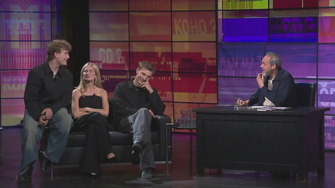 Josefína Prachařová, František Prachař a Thomas Sean Pšenička v talkshow 7 pádů Honzy Dědka 2026