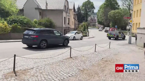 Vazba na útočníka z Pardubic