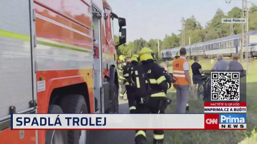 Spadlá trolej zastavila hlavní trať u Ostravy