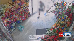 Muž na Olomoucku rozdal vodu a zdemoloval obchod