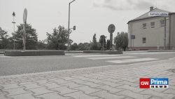 Prvňáčka na Domažlicku srazilo auto, škola nezajistila pomoc