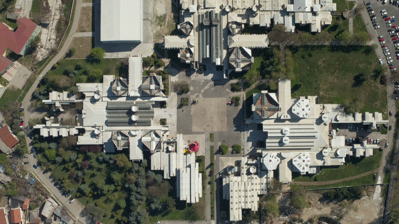 Příliš moderní město