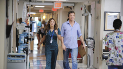 Slunečno, místy vraždy