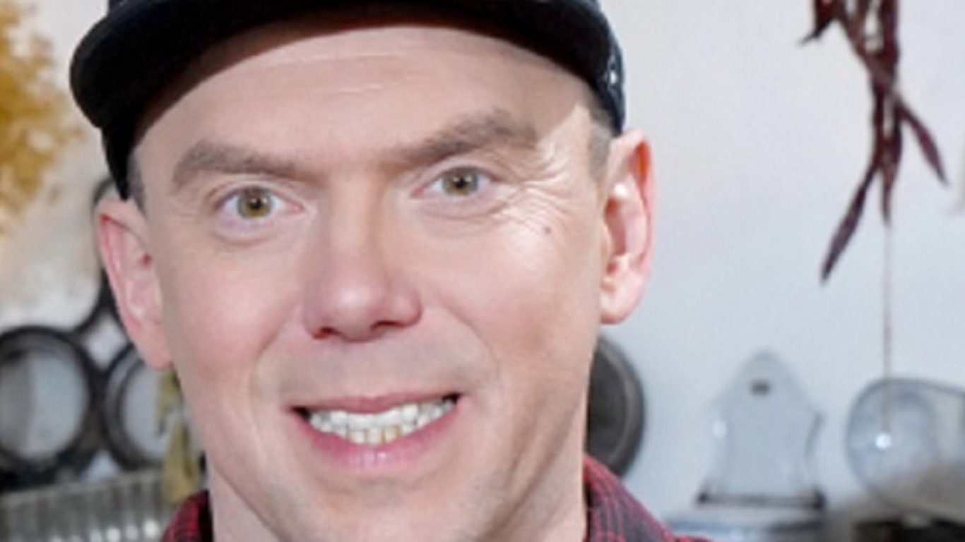 Trakař na květiny, léčivé lusky, žirafí bábovka, pítko pro ptáky, zapečený hermelín