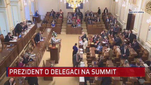 Sněmovna schválila omezení pravomocí prezidenta k vedoucím stálých misí