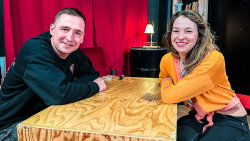 Radek Bakalář&Berenika Kohoutová, kouzelníkova Chytrá sázka