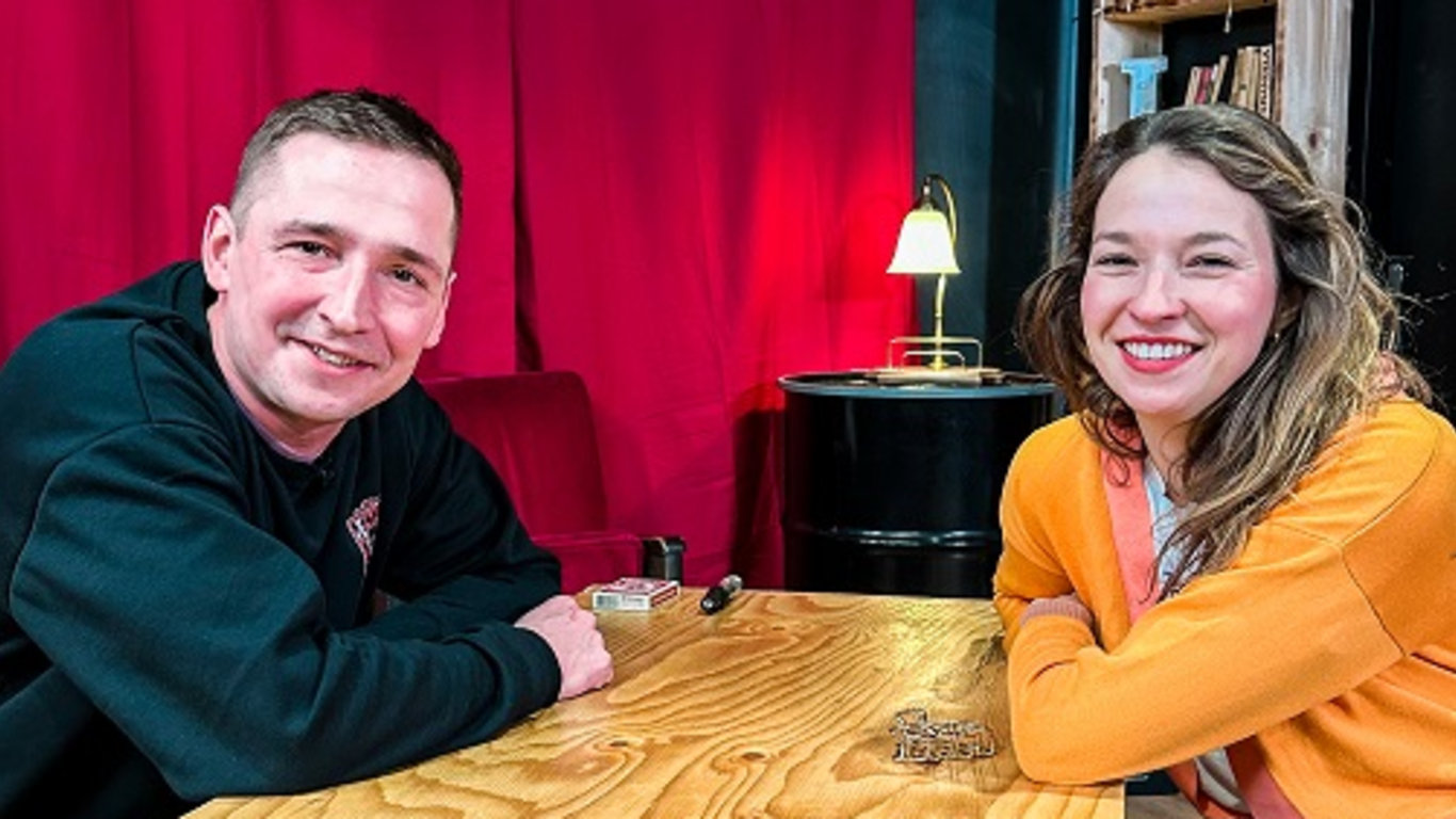 Radek Bakalář&Berenika Kohoutová, kouzelníkova Chytrá sázka