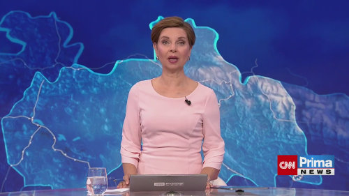 Seniorka cukrářkou