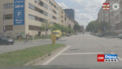 Cyklista v Brně vjel před houkající sanitku