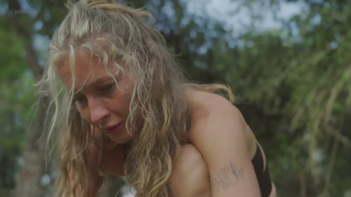 Asia Express - Sloní trus na výrobu papíru