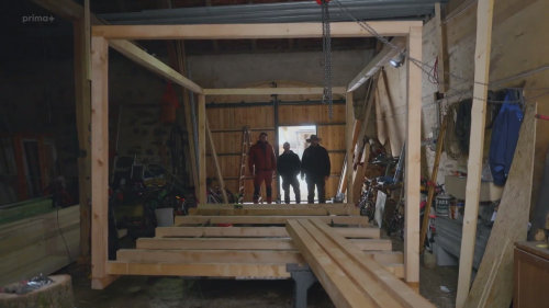 Z kurníku sídlo pro 60 slepic - Farma Vojty Kotka (S2E1)